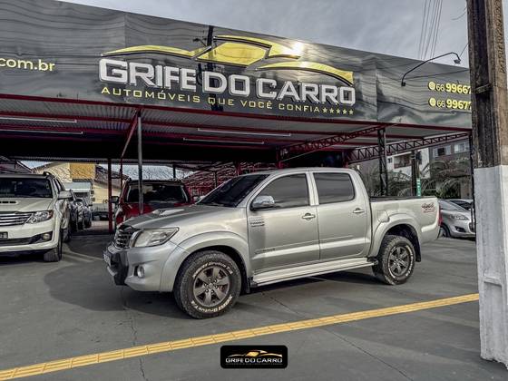TOYOTA HILUX 3.0 SRV 4X4 CD 16V TURBO INTERCOOLER DIESEL 4P AUTOMÁTICO TOYOTA HILUX 3.0 SRV 4X4 CD 16V TURBO INTERCOOLER DIESEL 4P AUTOMÁTICO
